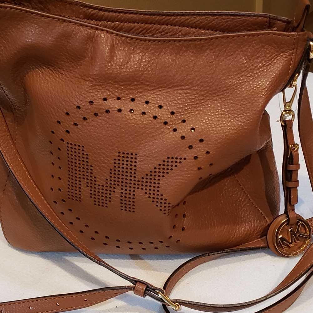 Michael Kors Crossbidy